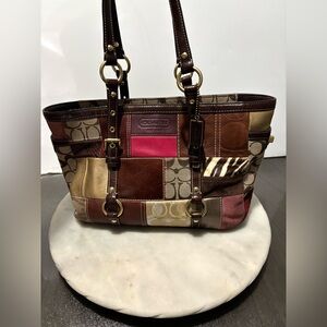 COACH Multicolor Patchwork Turn Lock Signature 10437 Tote Shoulder Bag Dust Bag